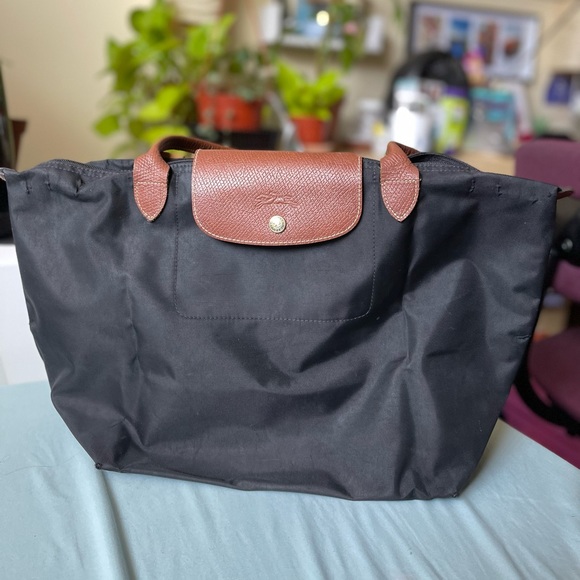 Longchamp La Pliage tote - Picture 9 of 10